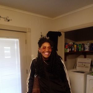 Meet your Posher, Desiree